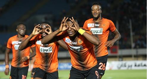 كودجو تحت المنظار.. ماذا قدم مهاجم نهضة بركان ليشغل جماهير الأهلي والزمالك؟